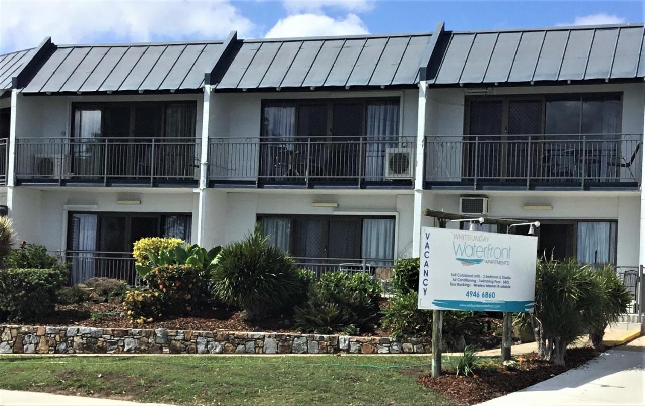 Whitsunday Waterfront Apartments Airlie Beach Eksteriør billede