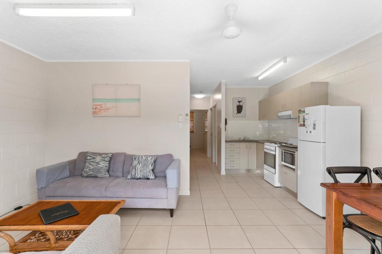 Whitsunday Waterfront Apartments Airlie Beach Eksteriør billede