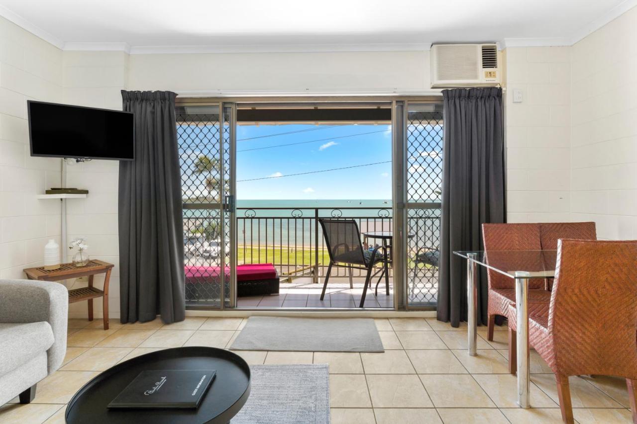 Whitsunday Waterfront Apartments Airlie Beach Eksteriør billede