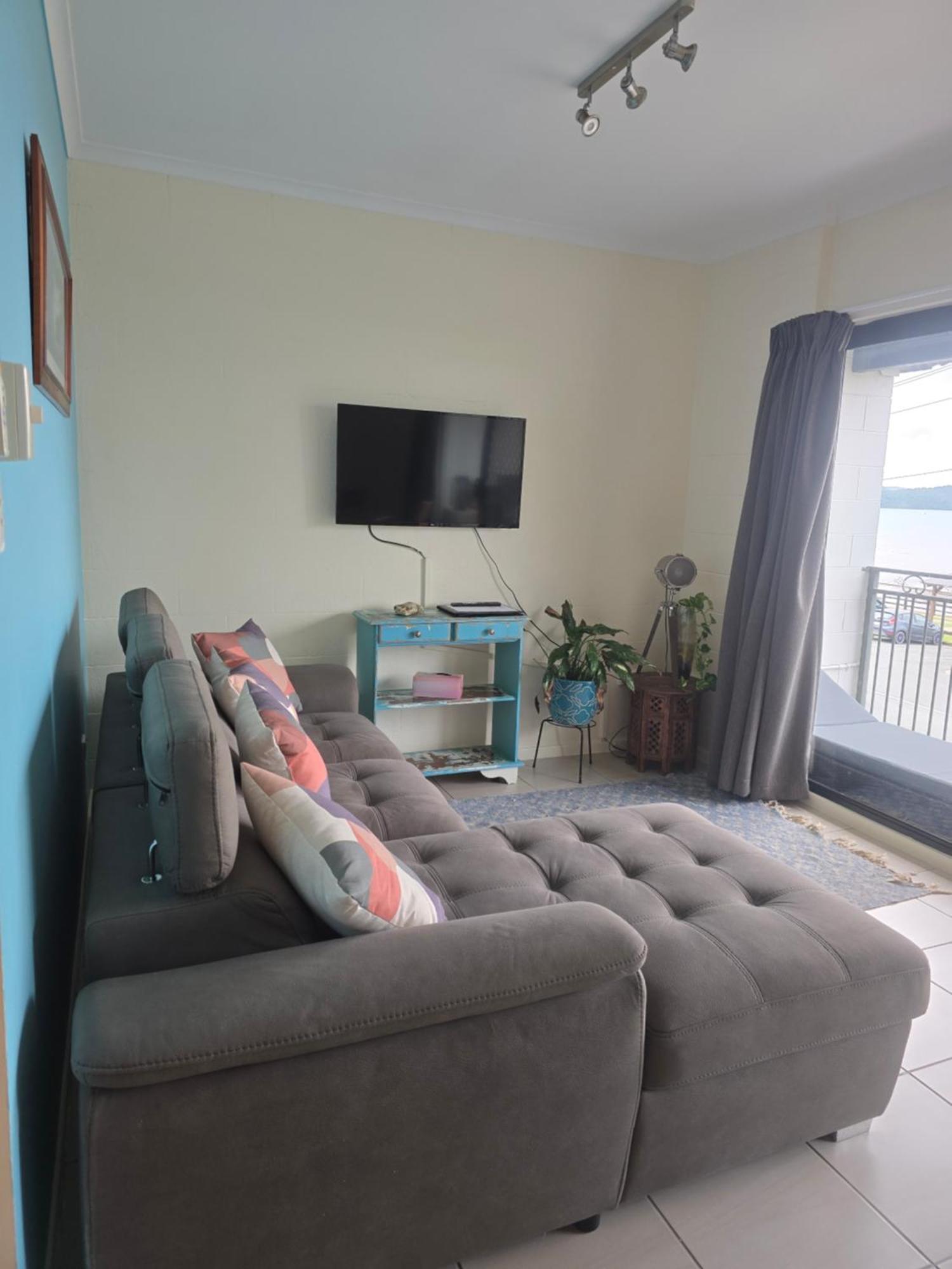 Whitsunday Waterfront Apartments Airlie Beach Eksteriør billede