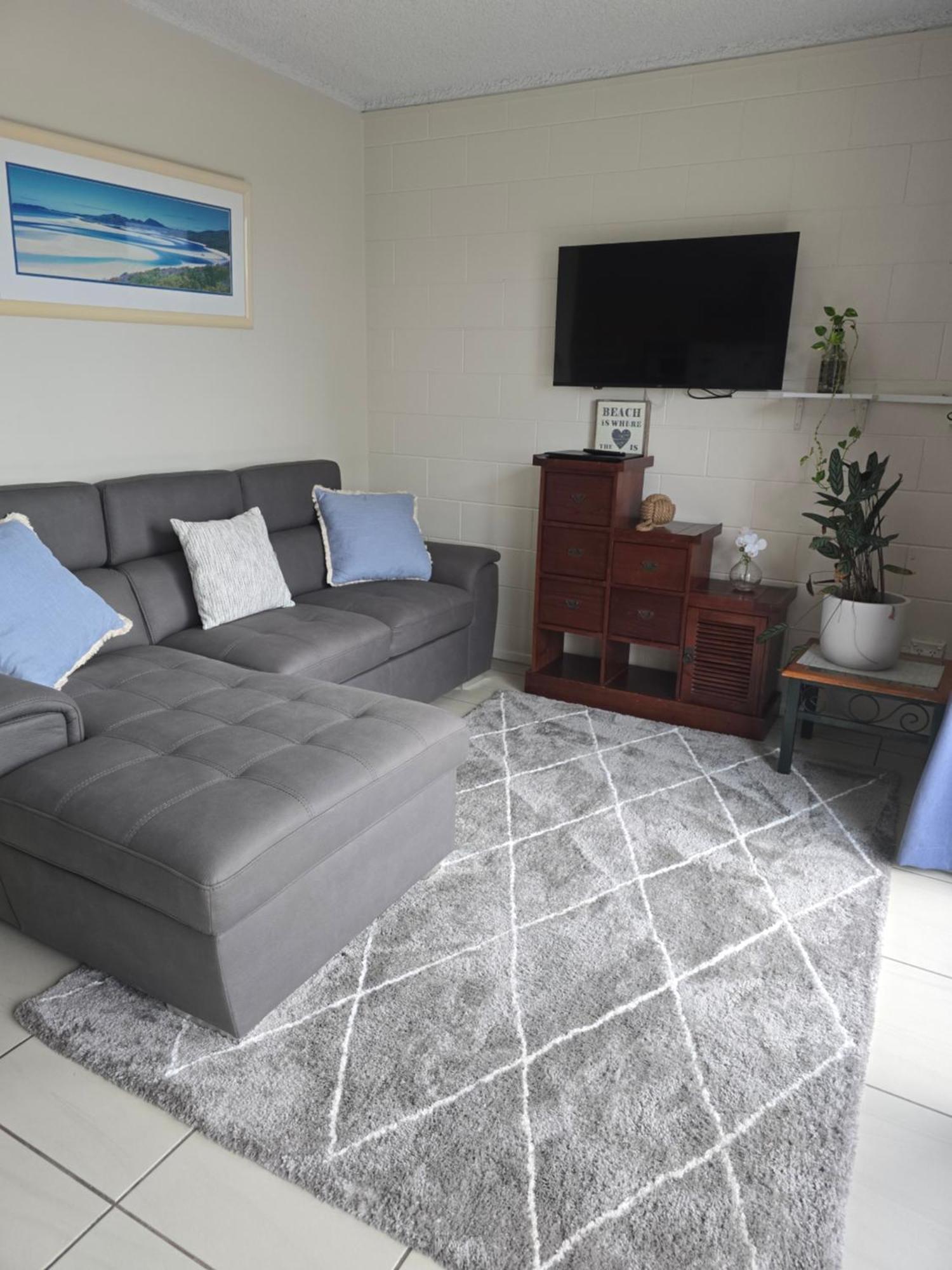 Whitsunday Waterfront Apartments Airlie Beach Eksteriør billede