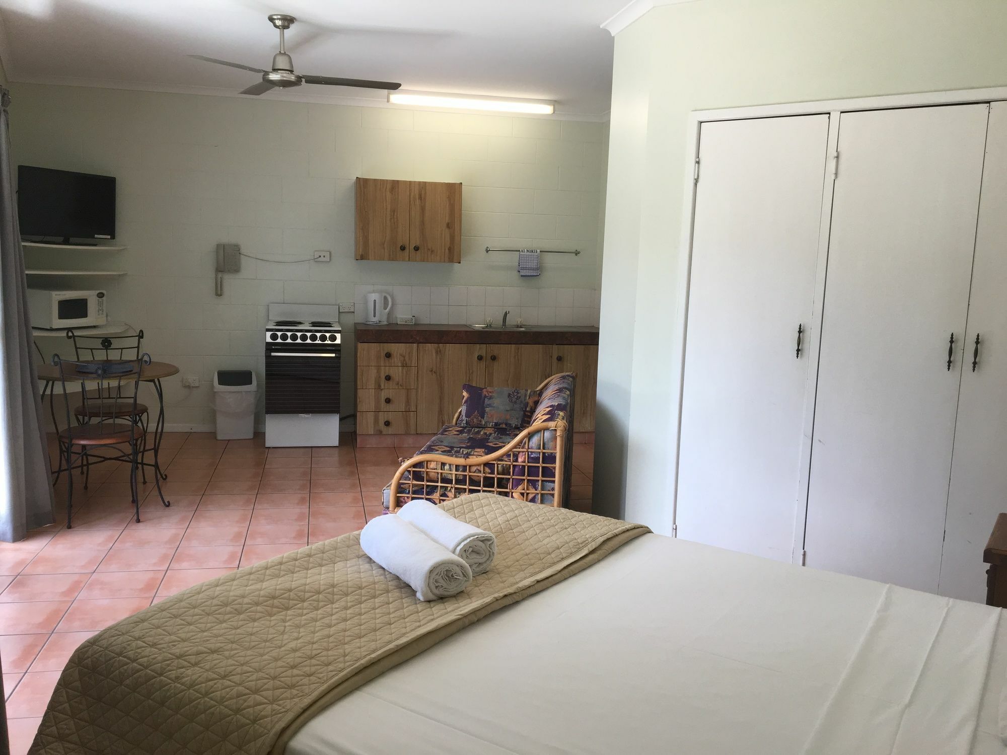Whitsunday Waterfront Apartments Airlie Beach Eksteriør billede